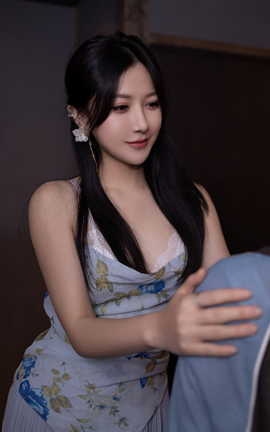 鱼子酱Fish（私拍）- 《她的体香》_丽丝库