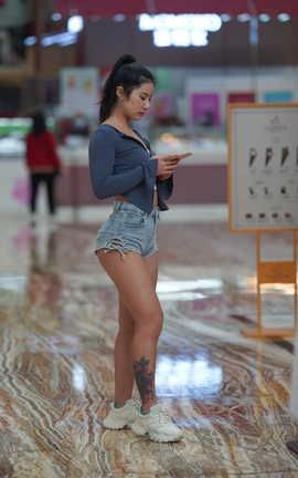 精选街拍作品 NO.0417 运动型热牛美女 part4_丽丝库