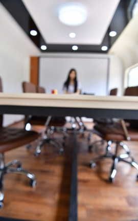 精选街拍作品 NO.0883 小海街拍作品 被女上司留下了 part3_丽丝库