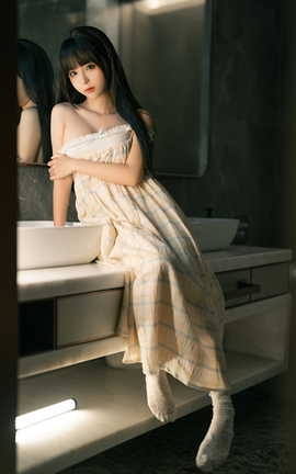 蠢沫沫 是谁照亮了她 晨醒_丽丝库