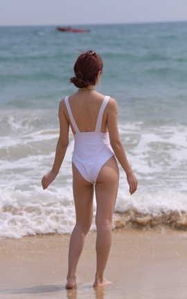 精选街拍作品 NO.0521 视觉冲击摄影作品 白色连体比基尼美眉 part4_丽丝库