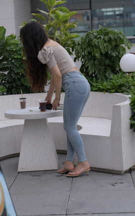 精选街拍作品 NO.1403 一只麋鹿摄影作品 星期三 part2_丽丝库