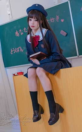 咬一口兔娘 入学式_丽丝库