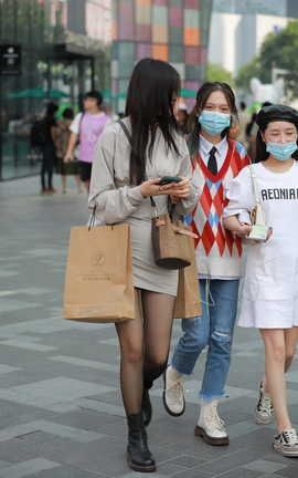 精选街拍作品 NO.0627 四九城嘎子街拍作品 黑丝包臀裙小姐姐_丽丝库