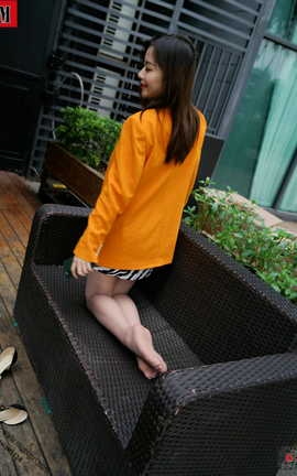 慕丝女郎MussGirl NO.242 绿地销售经理小脚丫子_丽丝库