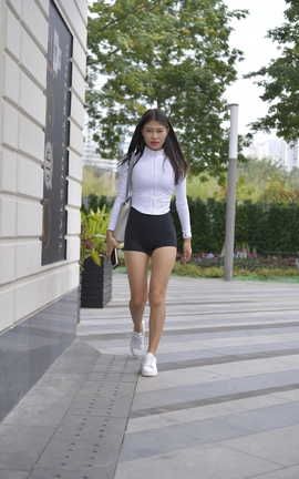 精选街拍作品 NO.0557 一只麋鹿专区 黑色瑜伽热裤美女 part1_丽丝库