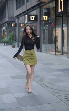 精选街拍作品 NO.0855 摄神街拍作品 偶遇美腿肉丝小姐姐 part2_丽丝库