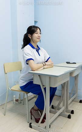 袜啵啵BoBoSocks NO.375 小甜豆-高跟鞋、黑色蕾丝网袜、校服裤里丝_丽丝库