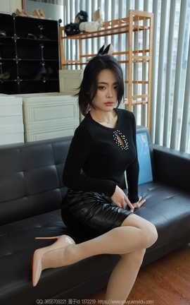 异思趣向IESS 2024.01.23 丝享家1645：兔兔《柔韧小蛮腰》_丽丝库