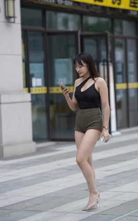 精选街拍作品 NO.1336 凯恩街拍作品 热裤翘臀美女 part3_丽丝库