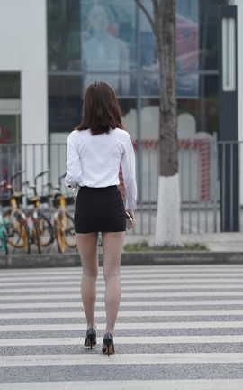 精选街拍作品 NO.1389 白衬衫制服小姐姐 part4_丽丝库