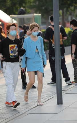 精选街拍作品 NO.0664 四九城嘎子街拍作品 蓝色包臀裙美眉_丽丝库