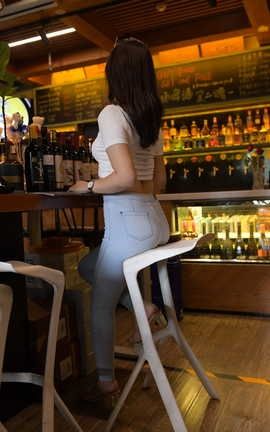 精选街拍作品 NO.1310 一始街拍作品 牛仔裤美女 part3_丽丝库