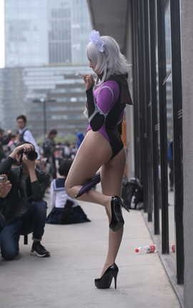 精选街拍作品 NO.0879 程生街拍作品 展会闪亮亮的美长腿 part2_丽丝库