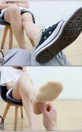 誉铭传媒 袜足摄影 2021年《微信客户群第03套作品》[1920X1080][12分28秒]_丽丝库