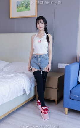 袜啵啵BoBoSocks NO.390 甜甜圈-板鞋、厚黑丝大腿袜、厚白丝大腿袜_丽丝库