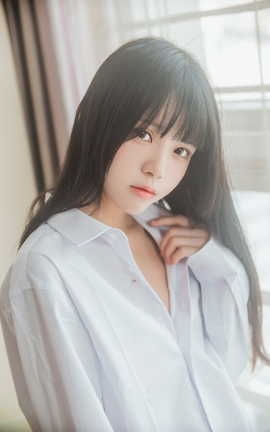桜桃喵 白衬衫散发_丽丝库
