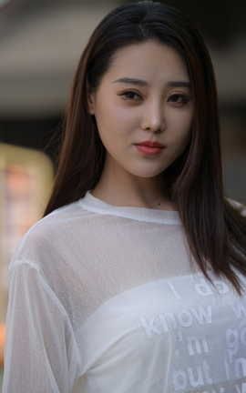 精选街拍作品 NO.1209 白色百褶裙_丽丝库