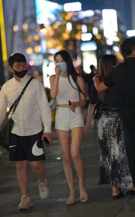 精选街拍作品 NO.1205 立体镂空针织背心吊带气质美女 part1_丽丝库