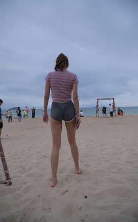 精选街拍作品 NO.0518 一只麋鹿旅拍作品 灰色热裤美女 part2_丽丝库