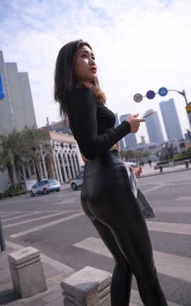 精选街拍作品 NO.0418 魂魂街拍作品 皮裤 热情未改 part2_丽丝库