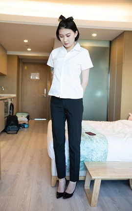 物恋传媒 NO.697 兔兔-剪花伊人_丽丝库