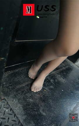 慕丝女郎MussGirl NO.213 牛仔短裙_丽丝库