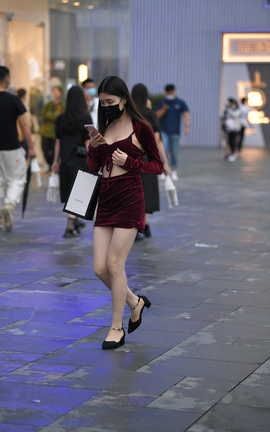 精选街拍作品 NO.1240 红裙美女 part1_丽丝库