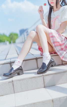 爱露出全站付费资源-丝袜美女  清纯高挑美女_丽丝库