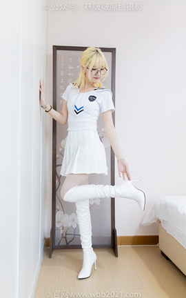 袜啵啵BoBoSocks NO.495 小甜豆 高跟长靴、白棉袜、薄白丝_丽丝库