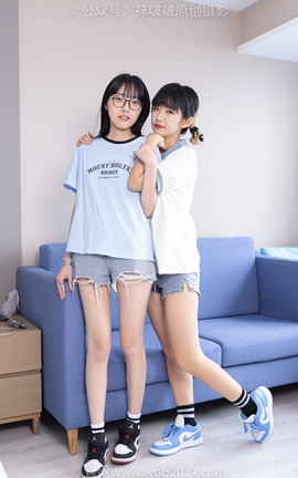 袜啵啵BoBoSocks NO.520 稚予&砂糖 板鞋、黑棉袜、白棉袜、裸足_丽丝库