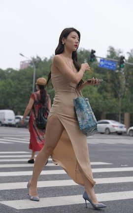 精选街拍作品 NO.1291 一始街拍作品 黄裙女子 part3