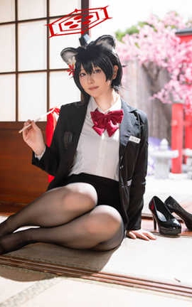 屿鱼 – 黑丝死库水_丽丝库