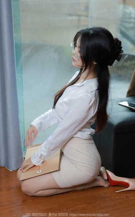 异思趣向IESS 2024.07.25 丝享家1803：兔兔《白衣职业（下）》_丽丝库