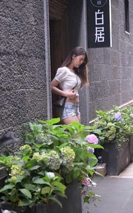 精选街拍作品 NO.0343 魂魂大理旅拍 第一篇 热裤女孩 part1_丽丝库