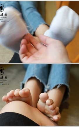 誉铭传媒 袜足摄影  2019.09.15定制[1920X1080][15分18秒]_丽丝库