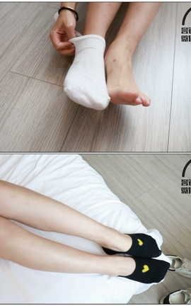 誉铭传媒 袜足摄影 2021年《03.15赞助定制作品》[1920X1080][16分6秒]_丽丝库