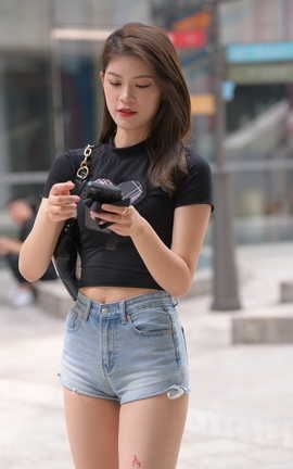 精选街拍作品 NO.0952 一始街拍作品 热裤美腿美女 part1_丽丝库