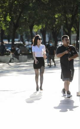 精选街拍作品 NO.0585 四九城嘎子街拍作品 性感黑丝包臀裙高跟美女_丽丝库