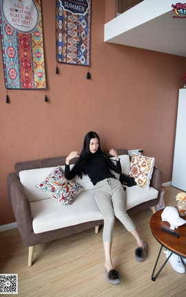 物恋传媒 No.070 苏镶 气质美女演绎短肉丝_丽丝库