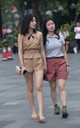 精选街拍作品 NO.1396 闺蜜 日常_丽丝库