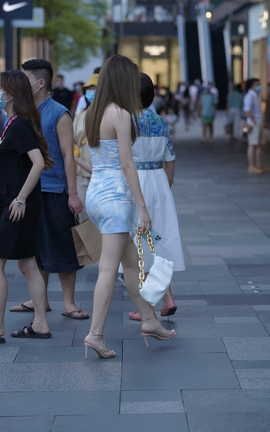 精选街拍作品 NO.1203 纯欲风网纱闪闪刺绣一字肩 part1_丽丝库