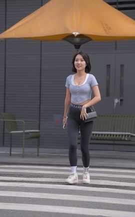精选街拍作品 NO.1265 一始街拍作品 黑色瑜伽裤美女 part2_丽丝库