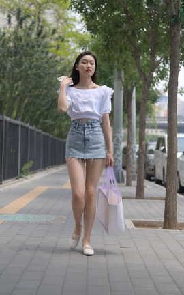 精选街拍作品 NO.1360 一始街拍作品 做美甲的美女 part2_丽丝库