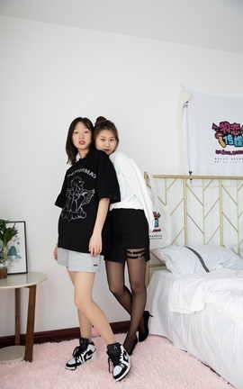 物恋传媒 NO.673 闺蜜-彩虹年华_丽丝库